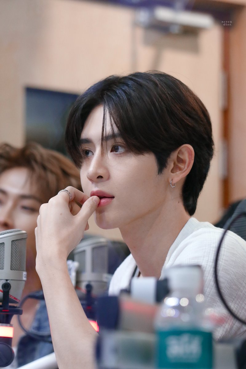 d i o r 🍅 tweet media