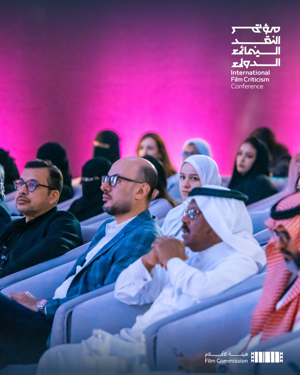 FilmMOC's tweet photo. في ماستر كلاس “تقاطعات نقدية” ضمن مؤتمر النقد السينمائي الدولي 2025م، تناول الناقد مارك بيرانسون الفروقات بين النقد والإخراج، مشيرًا إلى تحديات مراجعة الأفلام في سياقات المهرجانات، حيث لا يمتلك النقّاد دائمًا وقتًا كافيًا للتحليل العميق. https://t.co/xMn7W35Wls
