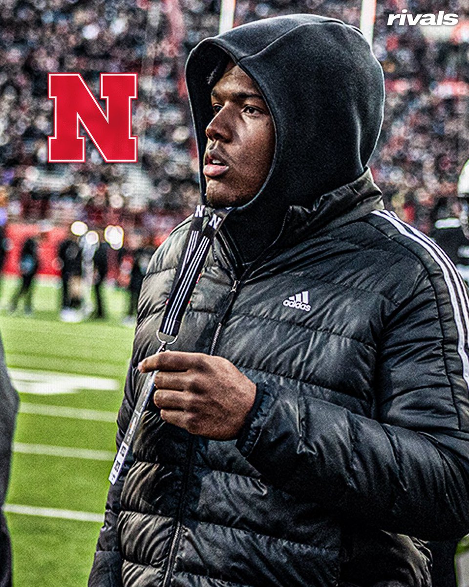 Nebraska is an early front-runner for elite DL Myels Smith, <a href="/SWiltfong_/">Steve Wiltfong</a> reports🌽

Smith is the No. 2 DL in the 2027 Rivals300. 

Read: on3.com/rivals/news/ne…