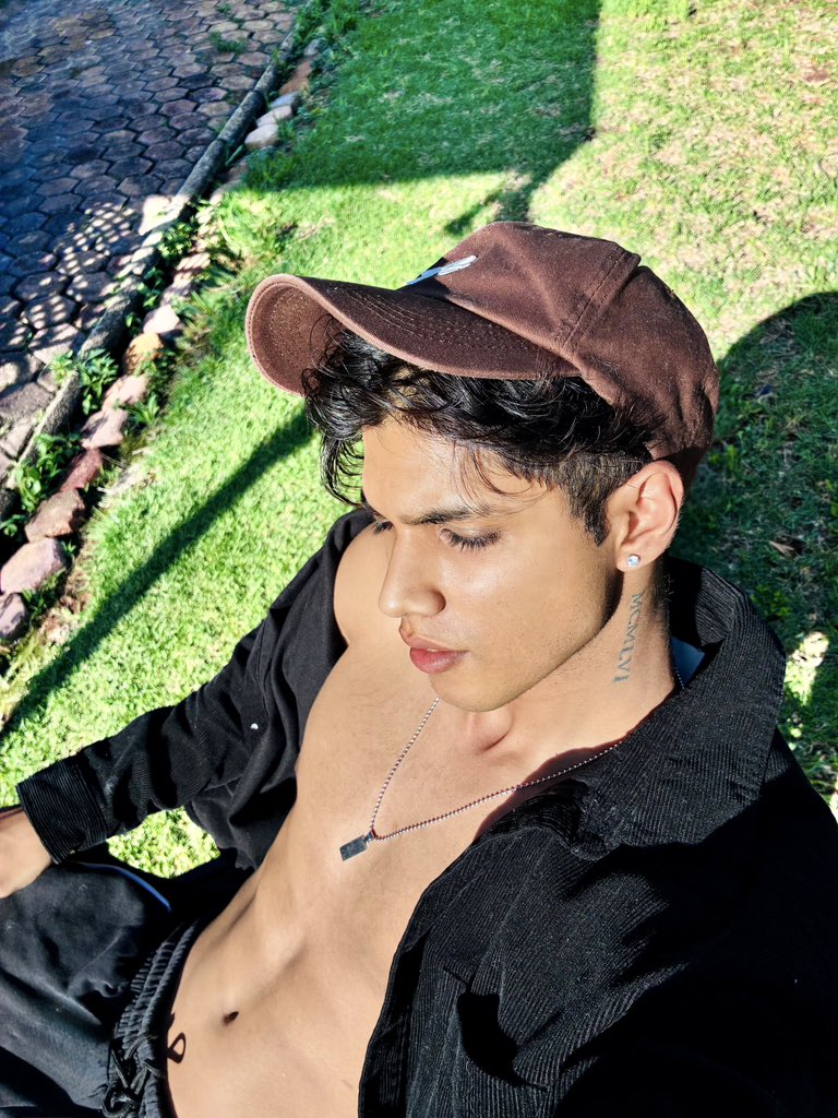 akilwolfpire tweet media