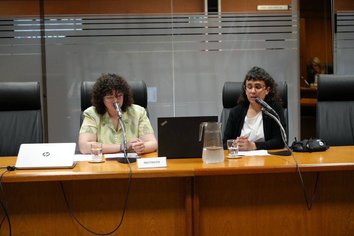 <a href="/ConradoRodUy/">Conrado Rodríguez</a> <a href="/sandra_nedov/">Sandra Nedov</a> <a href="/JoseSatdjian/">Jose Luis Satdjian</a> <a href="/FelipeSchipani/">𝗙𝗲𝗹𝗶𝗽𝗲 𝗦𝗰𝗵𝗶𝗽𝗮𝗻𝗶</a> La Comisión de Ambiente recibió a la ex-representante Martina Casás, por el proyecto que prohíbe la utilización de productos plásticos de un solo uso cuando puedan ser sustituidos por otro tipo de material compostable o biodegradable. Luego, en el orden del día recibía una