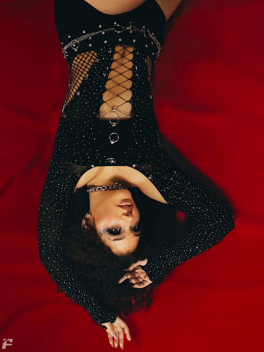 corinnejoy_'s tweet photo. Heyy it’s me again🤭💋🖤 #prowrestler #prowrestling #photoshoot #corinnejoy #TheDiva https://t.co/7mHyTOQCPS