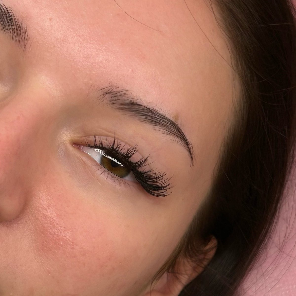 safetydouce's tweet photo. dziewczyny jak jesteście z wrocławia to zapraszam was bardzo na rzęski do mnie! będzie mi bardzo miło 🌷🌷
ig; pattie.lashes https://t.co/SosNfEg8hA