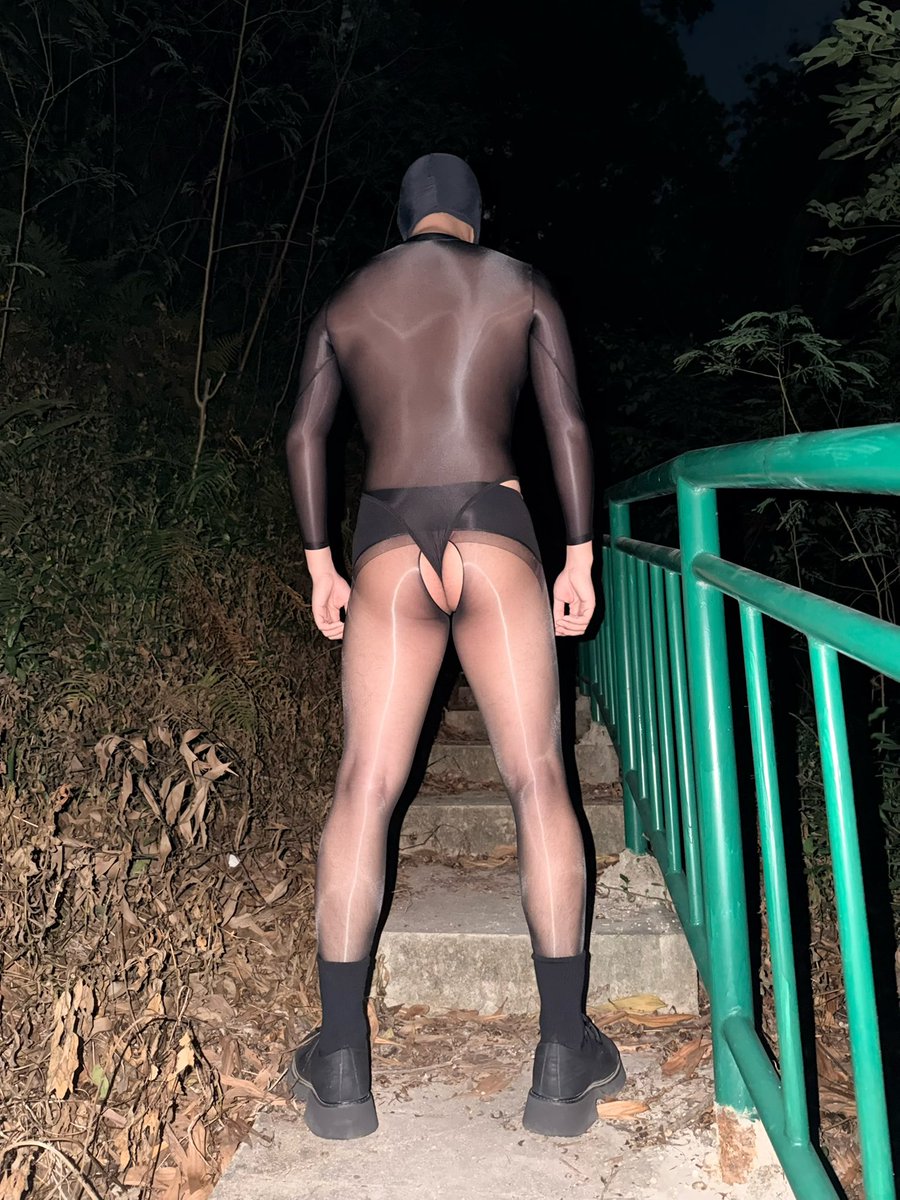 Hobbingggg tweet media