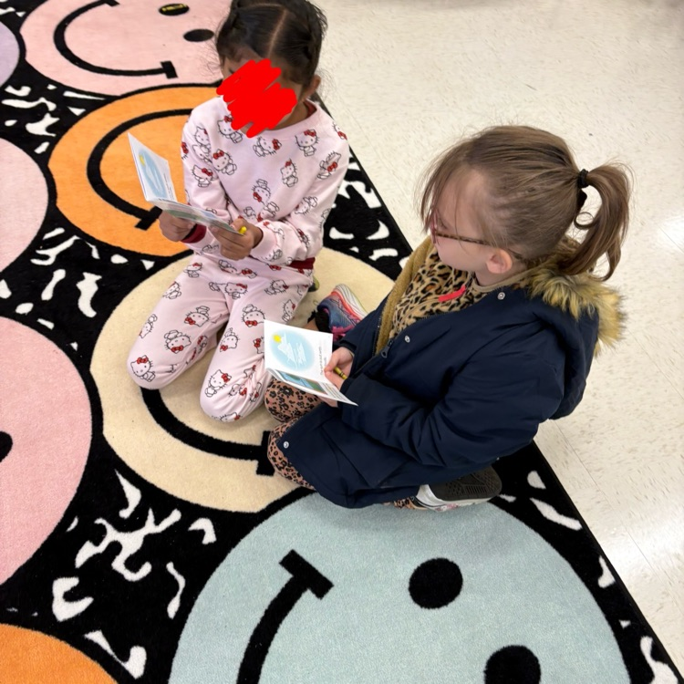 AthensCitySch's tweet photo. Mrs. Wilson's class reading their decodable readers with a partner during their foundational skills lesson. #ExcellenceIsACP https://t.co/ljZEPSX6mc
