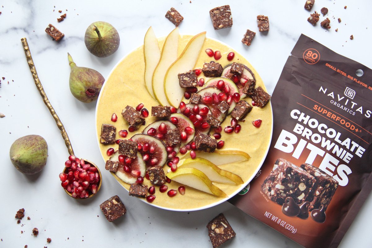 NavitasOrganics's tweet image. Think our BITES are just for #snacking? Think again. 😉
#Chocolate #Brownie BITES double as the ultimate #yogurtbowl topper—fudgy, energizing &amp;amp; full of #superfood goodness. 🥣🍫 Who&apos;s in!? 🙋