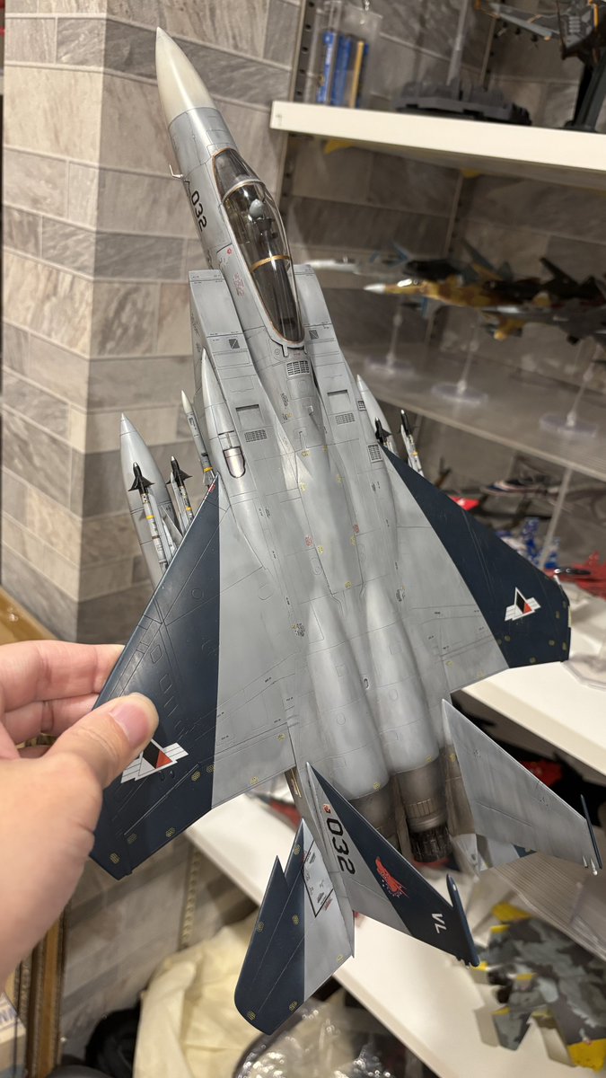 円卓の鬼神(1/48)