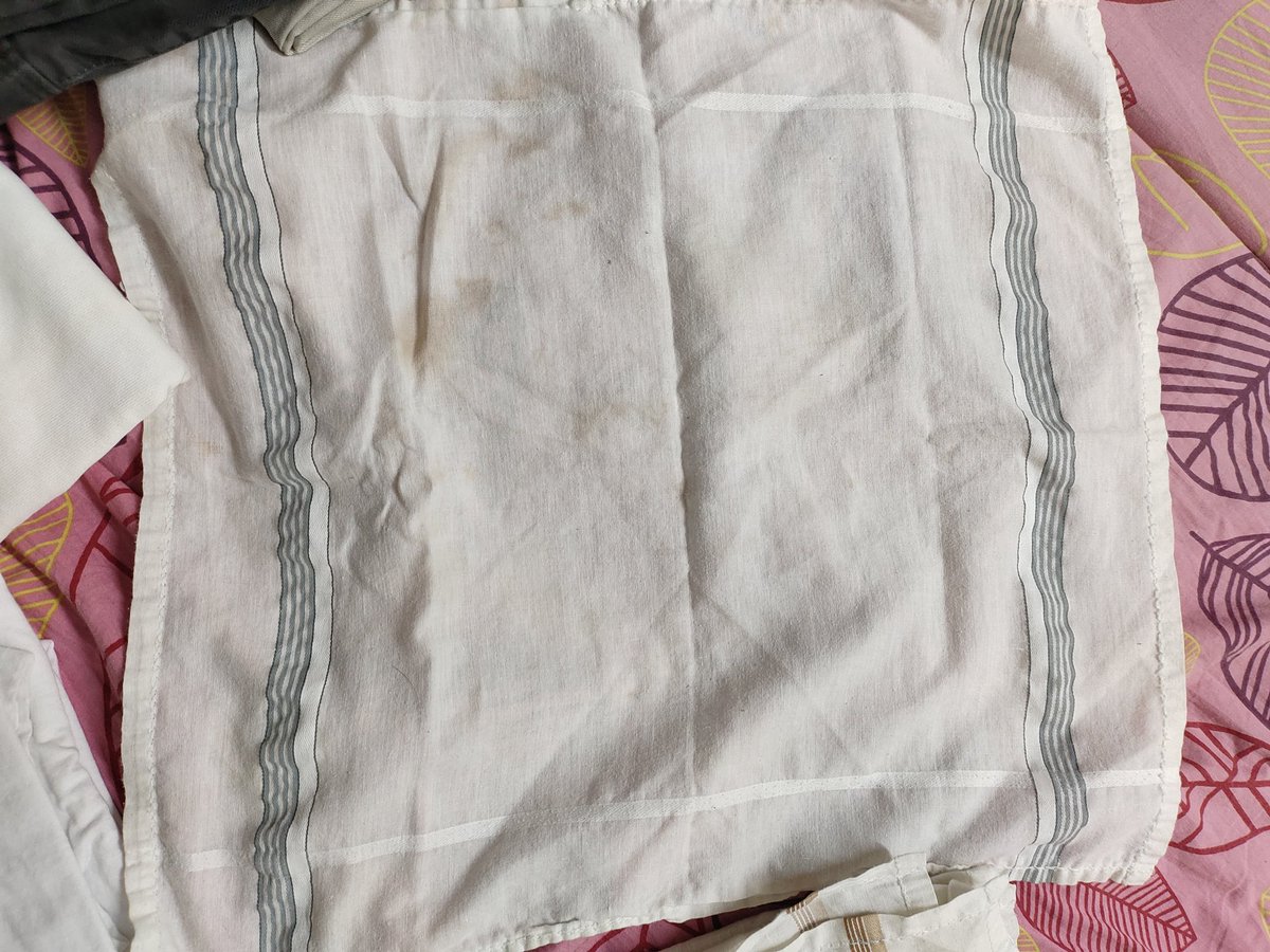 AkshayVenu12's tweet photo. I’ve had a terrible experience with @TumbledryIndia.
Order placed on 31 Oct, marked “delivered” on 4 Nov — but actually delivered only on 11 Nov after a week of repeated calls.Even now, 2 pants are missing, one towel is dirty, and no one from their team is responding.
#Tumbledry https://t.co/ychpVQN61R