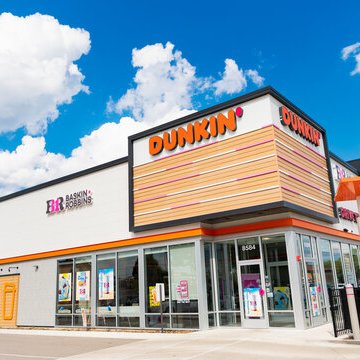 helium's tweet image. POV: your mini cell tower is doing what billion-dollar telcos couldn't 

This Helium Hotspot in a Dunkin’ Donuts in Ohio serves 250+ users daily!

Big carriers overlooked indoor dead zones so people just... fixed it themselves