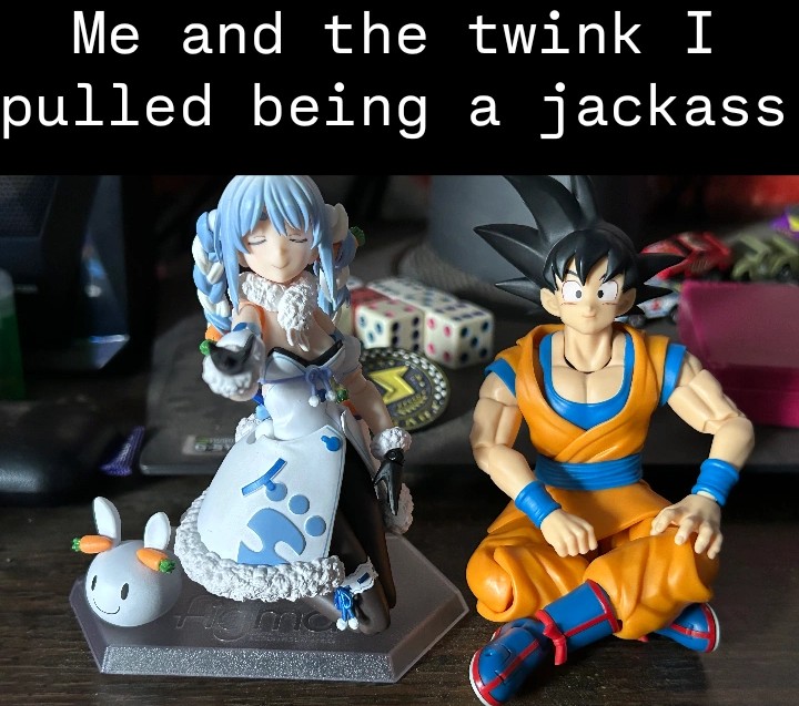 MysteryRhymes's tweet image. Me and @BreadParlor what of it? 

(Those are his figures btw)