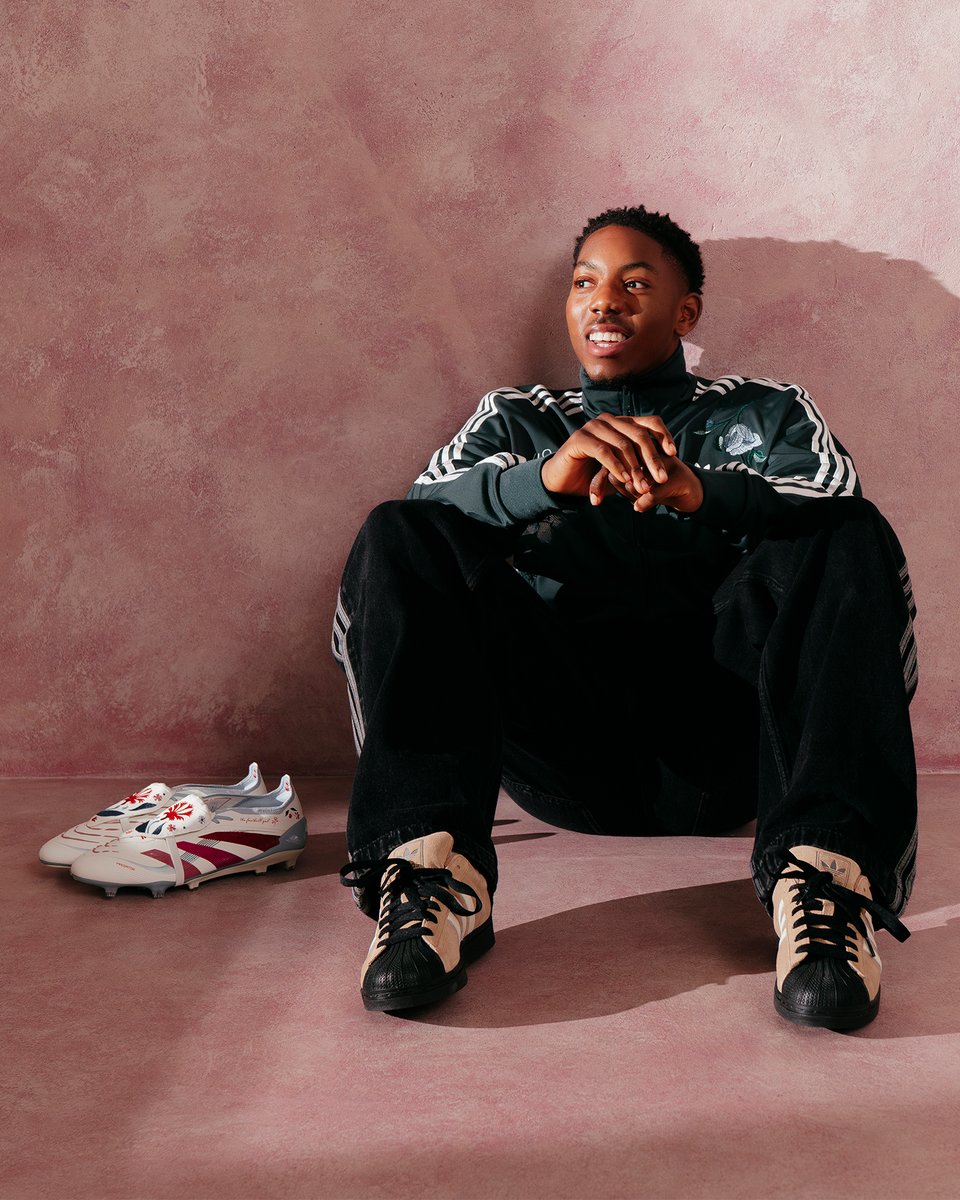 🔗 tinyurl.com/49j95nc2

Pred x TFG x MLS 😮‍💨 Der Starspieler von Arsenal und England, Myles Lewis-Skelly, trägt die brandneuen adidas Predator Elite FT x The Football Gal. Jetzt bei Pro:Direct Soccer #prodirectsoccer #myleslewisskelly #mls #adidas #adidasfootball