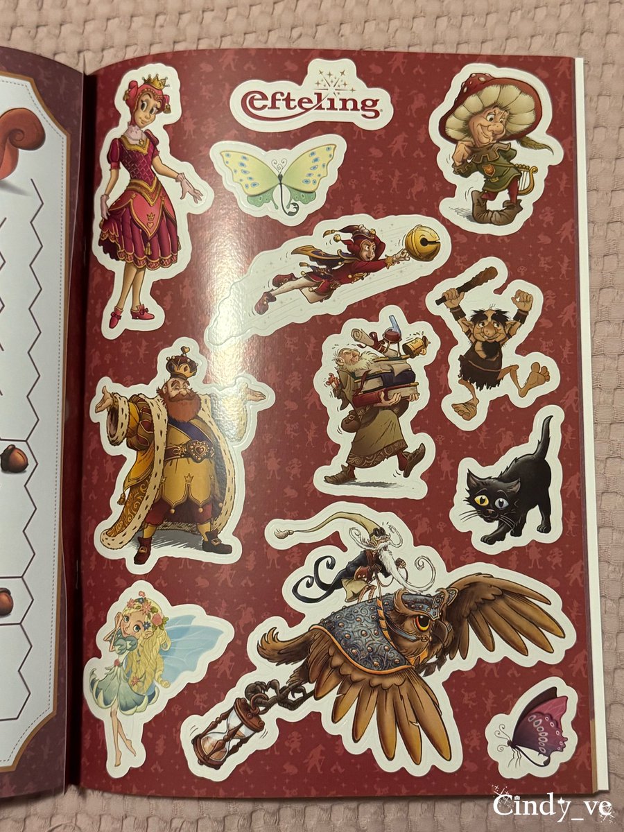cindy_ve's tweet image. Die stickervel in het doeboek met #Roodkapje op de voorkant is echt gaaf 😍 #Kruidvat #Efteling