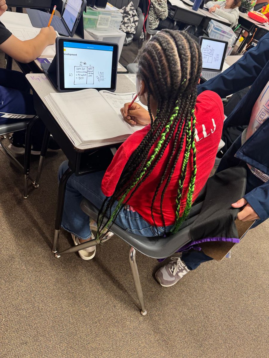 gccisd_edtech's tweet image. 🎉 Tech in Action! Mr. Bittel’s students at Travis Elementary are using Notability to complete their Bluebonnet math practice sets,  making learning interactive, organized, and fun! 💻✏️