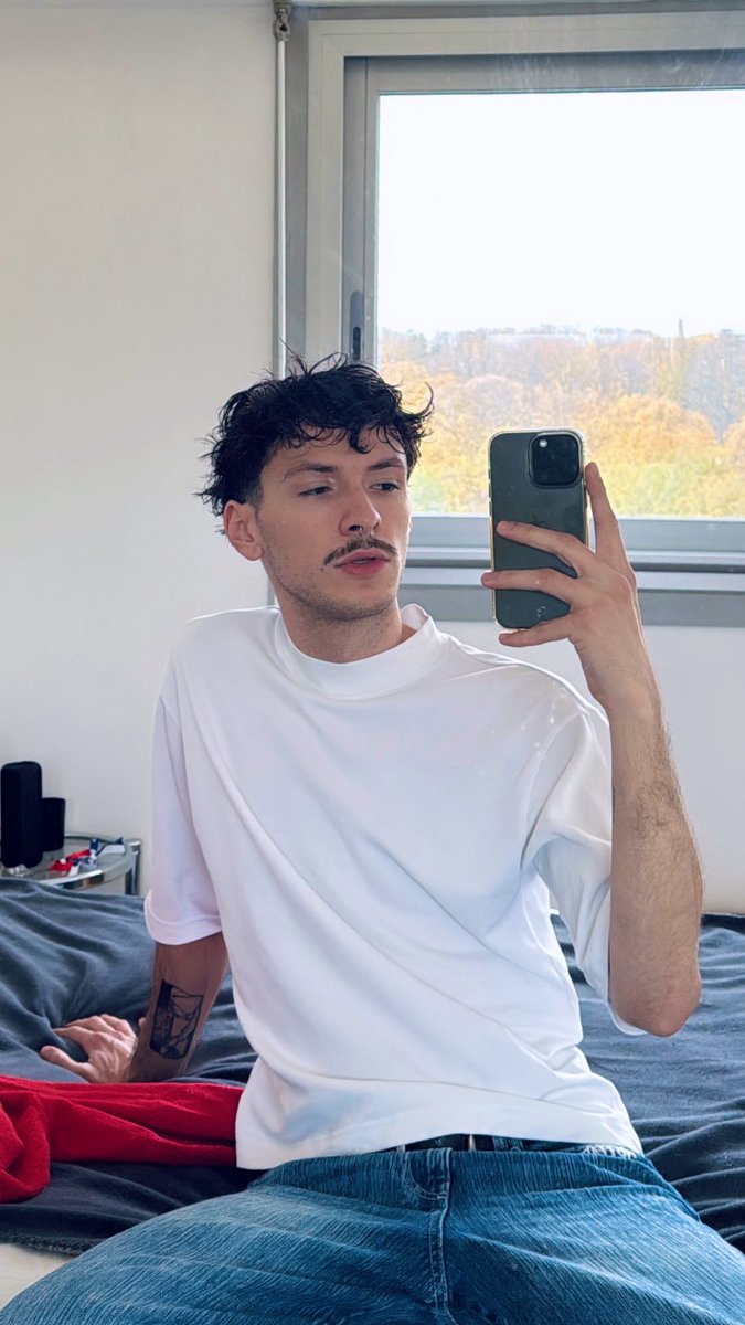 frutiger bastien tweet media