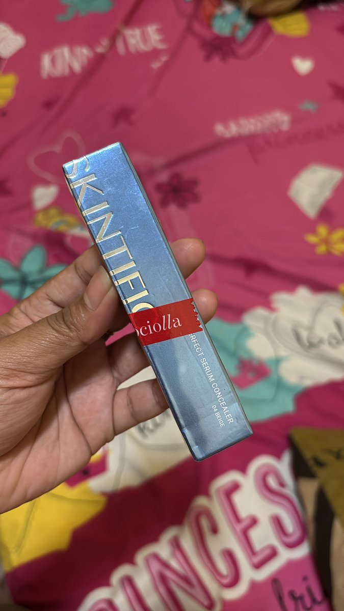 fikalimropa's tweet photo. WTS Concealer Skintific shade 04 belum pernah dipakai, beli 69 ak jual 50rb aja https://t.co/0jODDEX31n