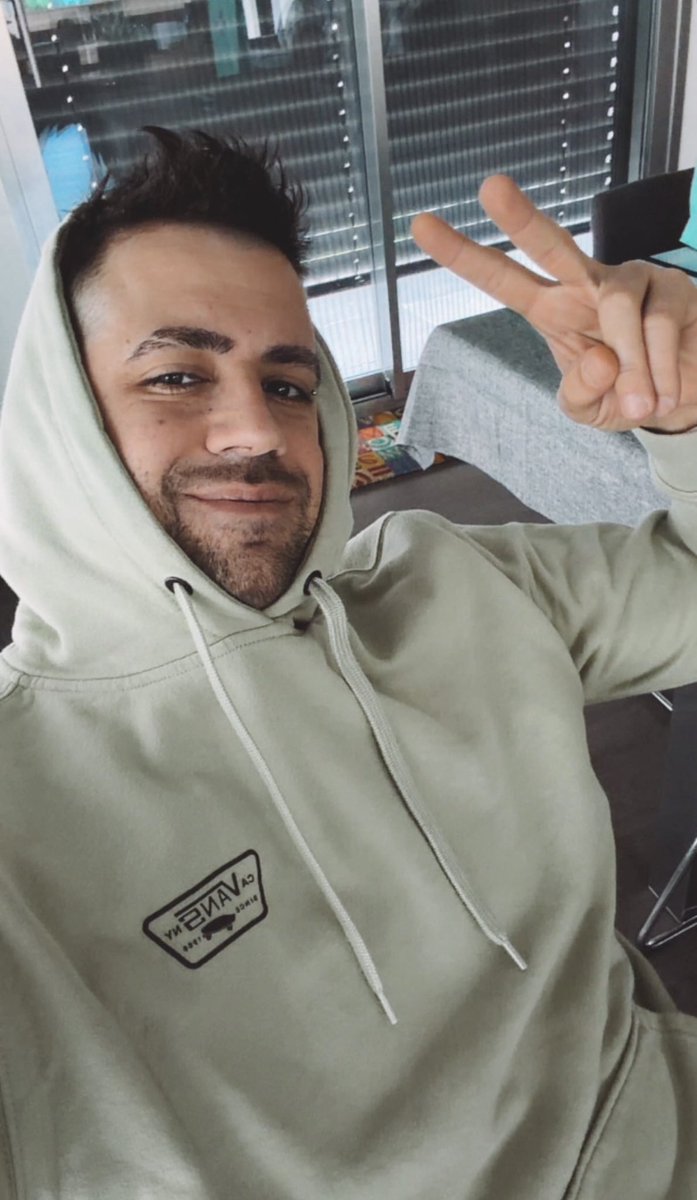 📲|| ¡Auron vía Instagram Stories!