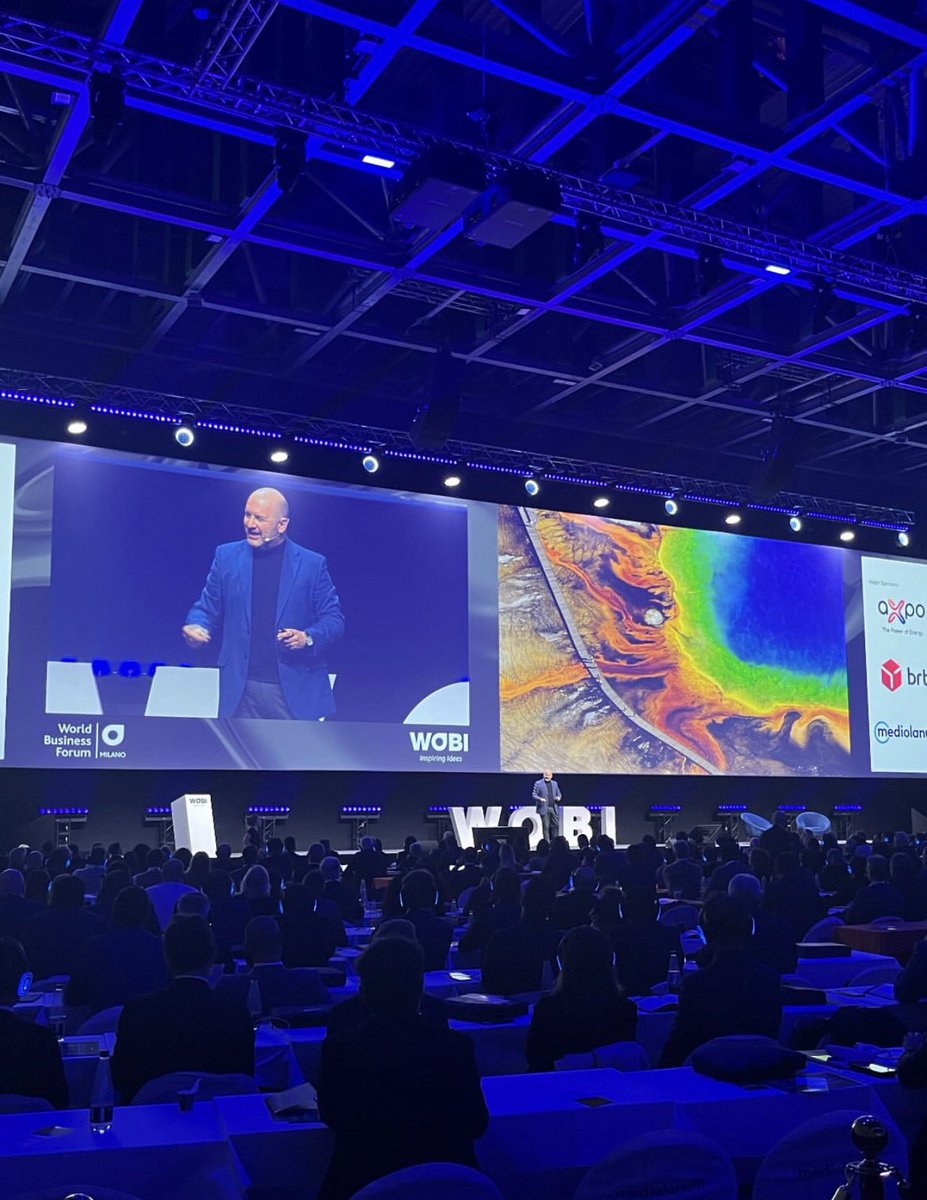richardgerver's tweet photo. Well that was special! Grazie mille #WOBI #Milano https://t.co/krbCkDQNDq