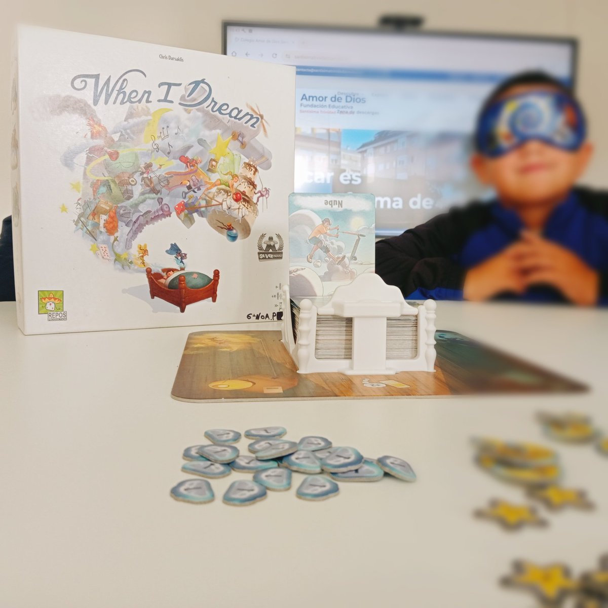 ¡Convertimos la clase de Lengua en un sueño!
🎲 "When I Dream" <a href="/Asmodee_es/">asmodee</a> para evaluar #CompetenciasComunicativas  1º/2º EP <a href="/educacyl/">Educación JCyL</a>
1️⃣ Claridad y coherencia en el discurso 
2️⃣ Escucha activa e interacción respetuosa 
3️⃣ Creatividad y narración funcional 
#claustrovirtual