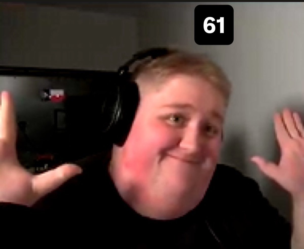 Poloolpp's tweet image. &quot;who made those paw prints?&quot;        &quot;i did ^_^&quot;