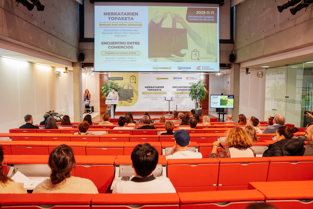 Estrategianet's tweet photo. Los #comercios de #Euskadi se unen para seguir impulsando su presencia #digital y #profesionalizar sus negocios
https://t.co/GavaiPhB7Q https://t.co/4DquxQSvkv