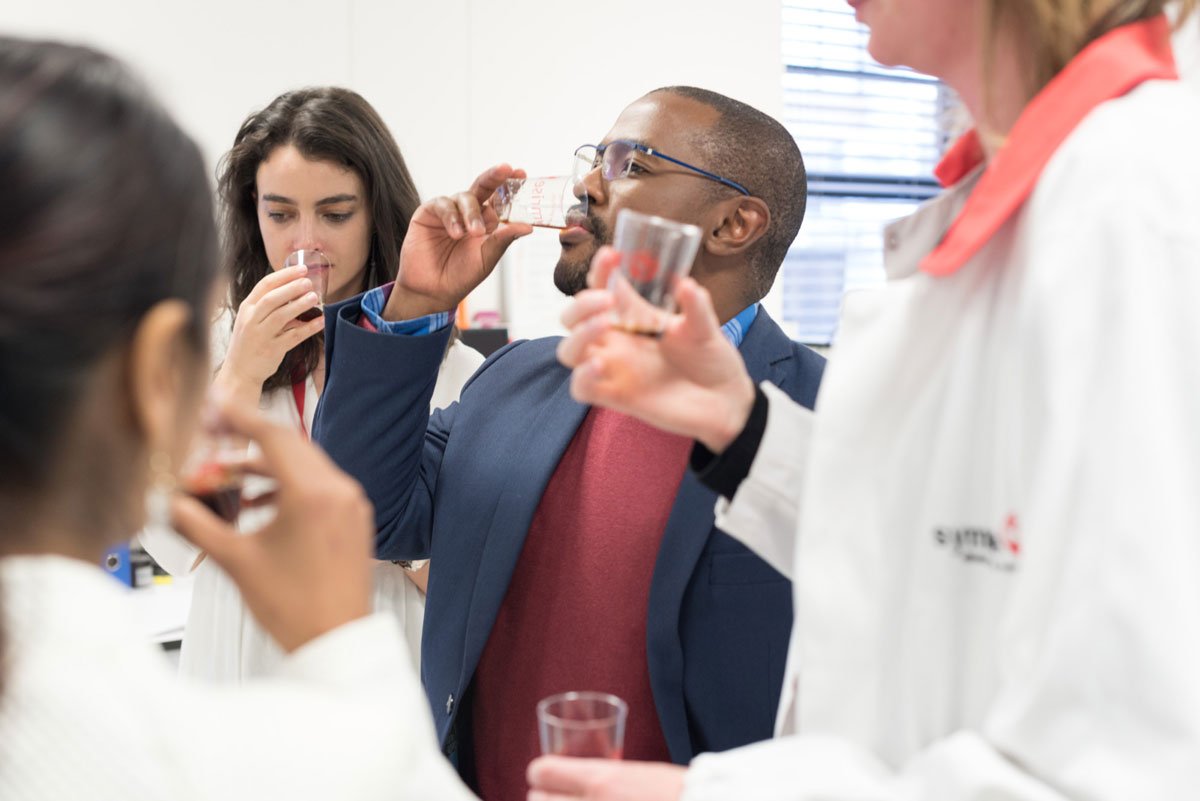 europawire's tweet image. Symrise expands Symvision AI™ to revolutionize flavor design with predictive formulation capabilities news.europawire.eu/symvision-ai-u… #Symrise #SymvisionAI #flavor #AI #tastedevelopment @SymriseAG