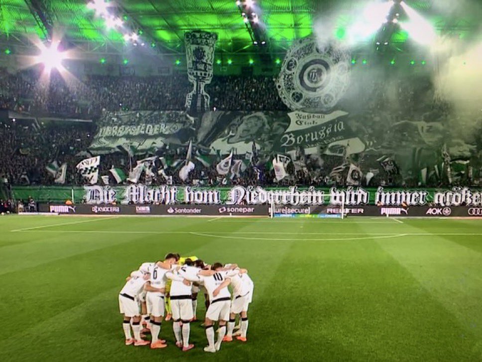 Um 11 Uhr sich mit einem toten Tier zu bekleiden, sich mit Bier voll laufen zu lassen und nicht am Arbeitsleben teilzunehmen mag ja ganz schön sein.

Aber viel schöner ist es, wenn man DERBYSIEGER ist⚫️⚪️🟢