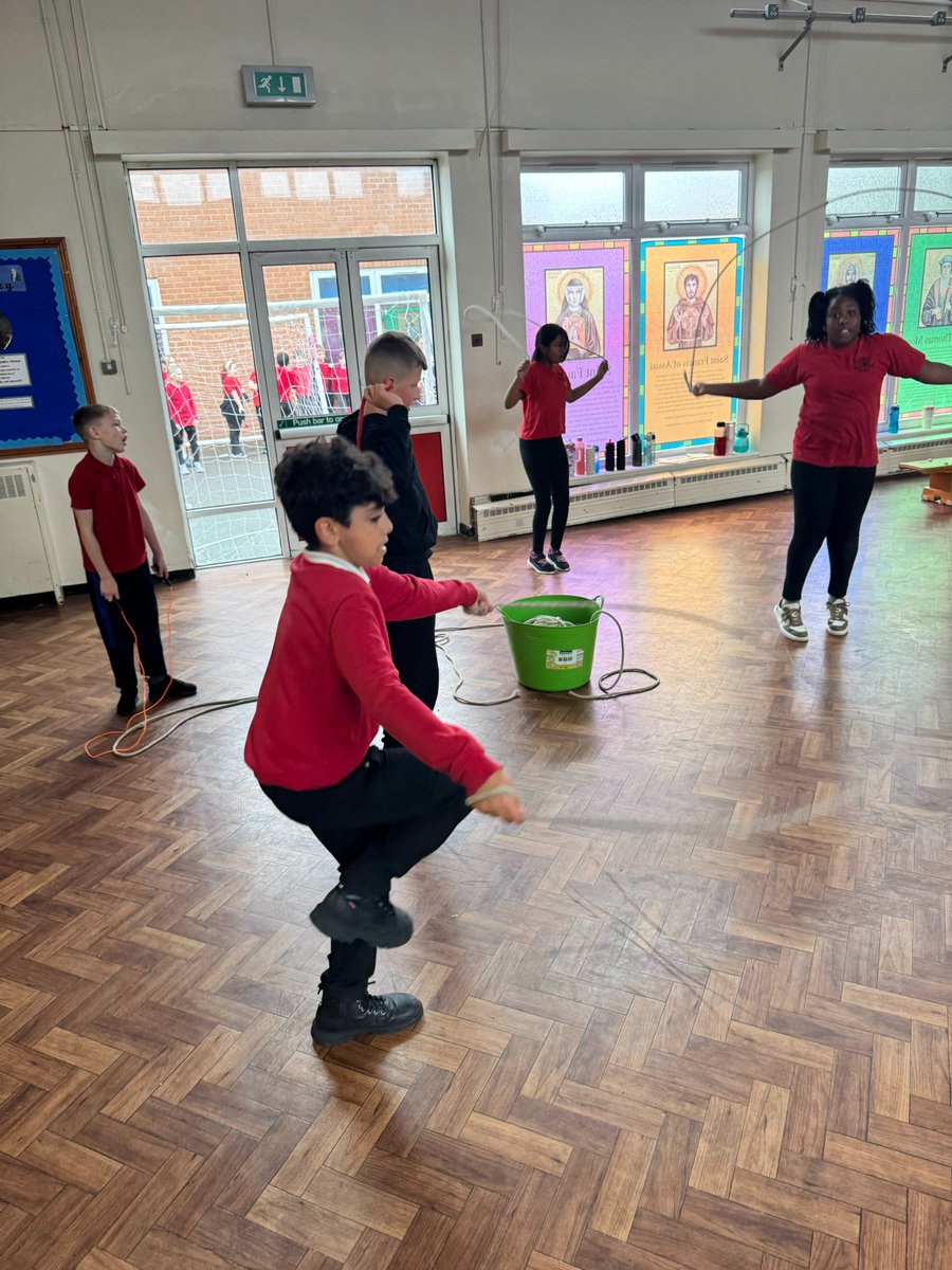 StTomMore's tweet image. Year 6 have been channelling their inner Rocky Balboa as they began the &apos;Boxercise&apos; workouts this afternoon. #STMPE @TheSlyStallone