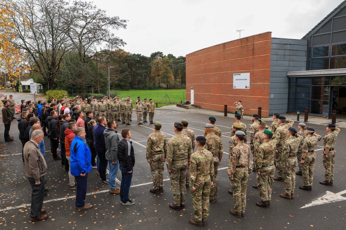 🇬🇧 The Army Instructor School tweet media