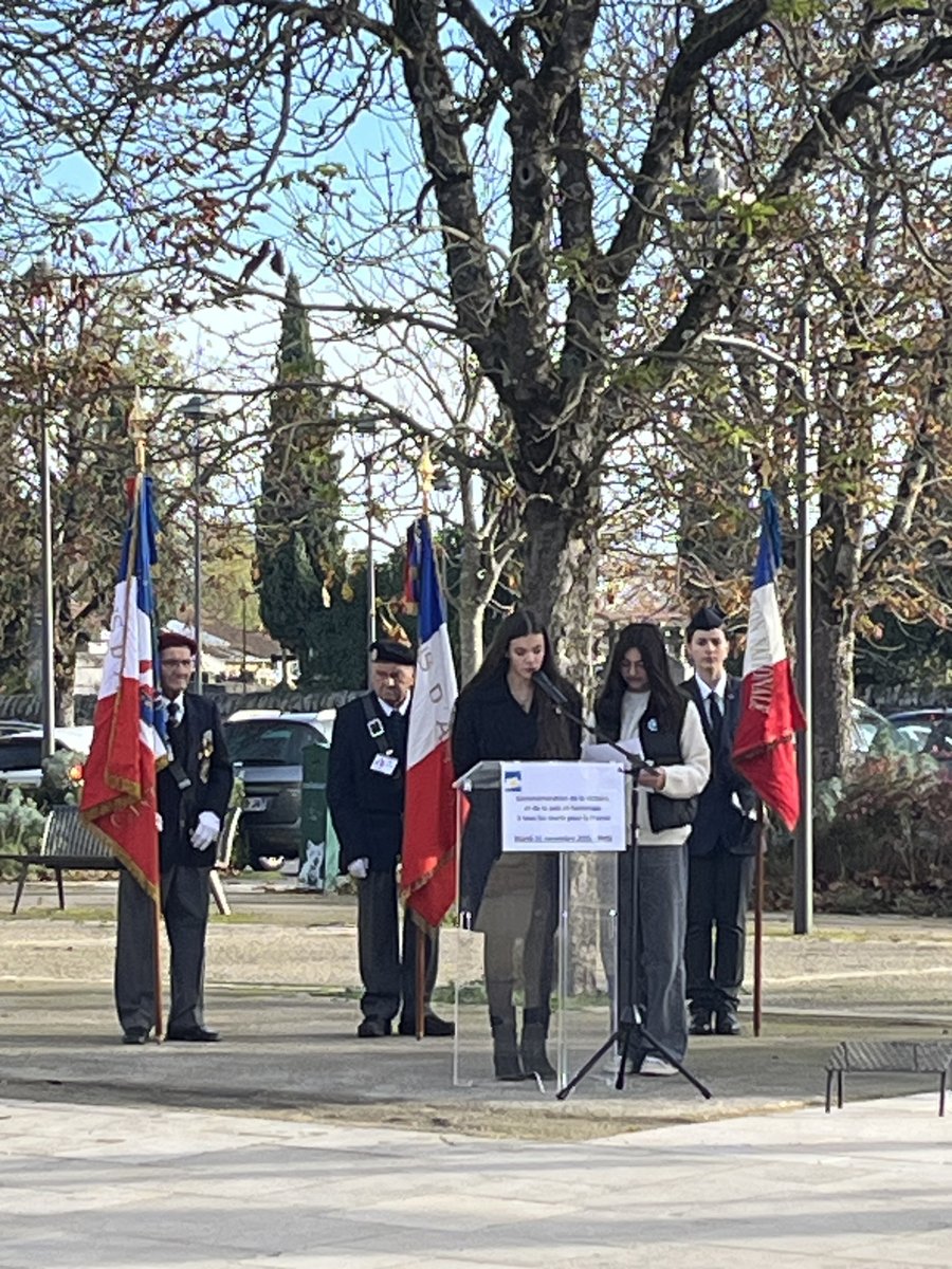Collège Pierre Darasse tweet media