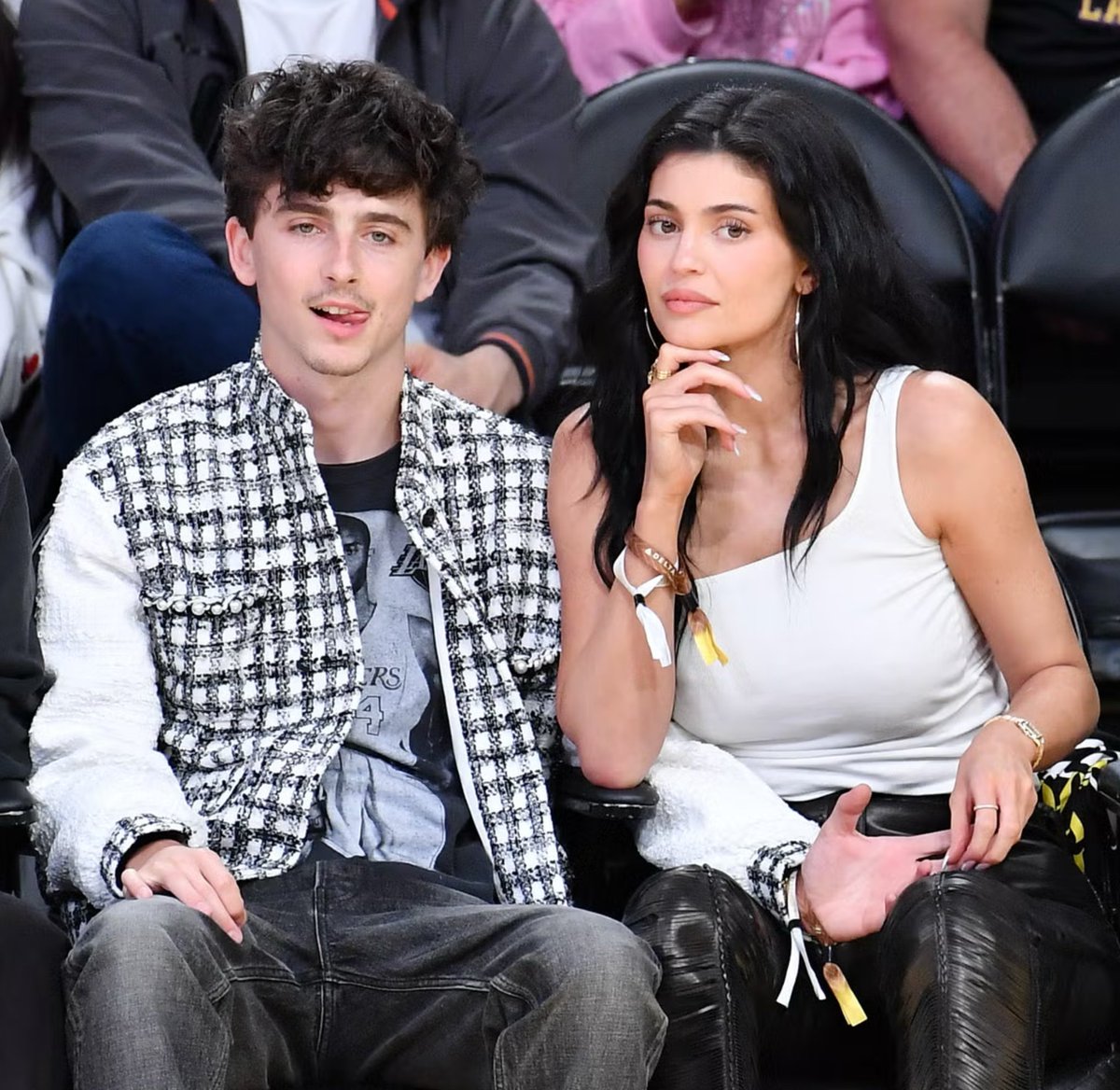 Kris  Jenner’s star studded bday bash, Timothée Chalamet has nothing to say  about Kylie Jenner (exclusive tea) &amp; More Celeb Drama scandalous.media/blog/kris-jenn…