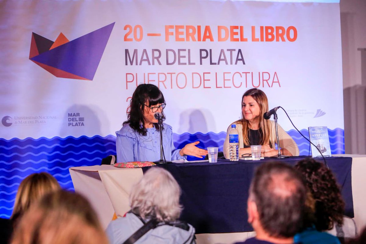 📚 ¡No te pierdas la 20ª Feria del Libro “Mar del Plata Puerto de Lectura”!
Se realiza hasta el 16 de noviembre, de 14:00 a 20:00, en el Espacio Comunidad y Energía (Mendoza 2800).
La programación completa de todas las actividades se puede consultar en mardelplata.gob.ar/feriadellibro2…