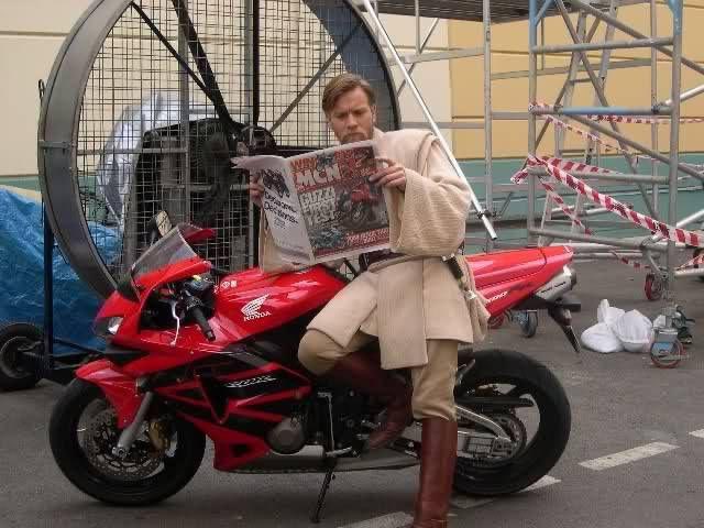ewansobi's tweet photo. this isn’t period drama but it still looks whack as hell and I live for it https://t.co/3z3TGw8Mg8