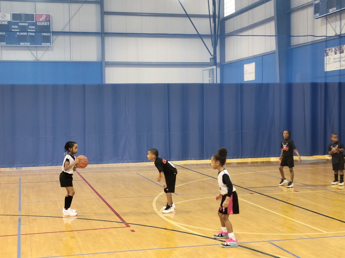 HelpKCKids's tweet photo. It’s almost youth basketball season!

⏰ Free Agent registration closes December 31, 2025
🗓 Partner Team deadline: December 19, 2025

Sign up today and get ready to hit the court!
👉 https://t.co/gcnnCWkhiJ

#helpkckids #greatfutures #youthsports https://t.co/tmFwhYQtMU