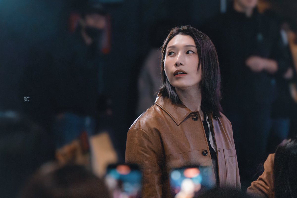 tigercatduck's tweet image. 251111 하얀 차를 탄 여자 GV #김연경
영화배우 김연경 (필모 있음)