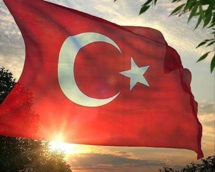 Düşen uçağımızda şehit olan kahraman askerlerimize Allah’tan rahmet, ailelerine ve yakınlarına sabır diliyorum.
Aziz milletimizin başı sağ olsun. 🇹🇷
