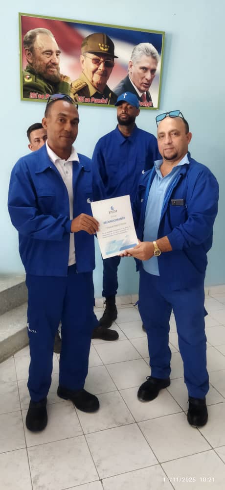 Después de 10 días junto a los hermanos de #Guantanamo nos despedimos de esa gran familia de <a href="/ETECSA_Cuba/">ETECSA</a> . Muchas gracias por la hospitalidad y por hacernos sentir como en casa. Nuevo destino Palma Soriano. <a href="/AlonsoSybel/">🇨🇺 Sybel Alonso Baldor</a> <a href="/NapolesYury/">Yury Vargas Nápoles</a> <a href="/LeidyArtemisa/">LeidyARTEMISA</a> <a href="/dabarrios9/">Daniel Angel Barrios Hernández</a> @gladysartemisa