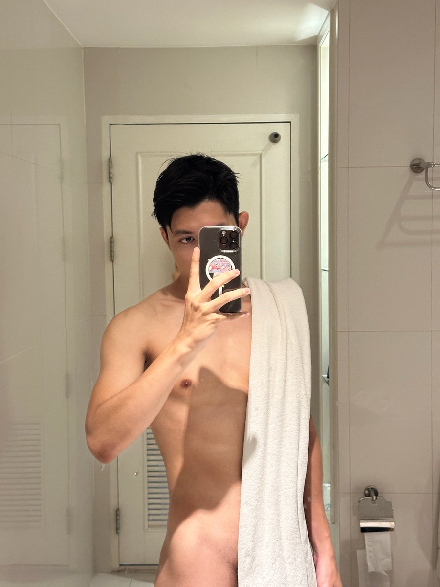 Soak me 💦
IG: hnaivyl