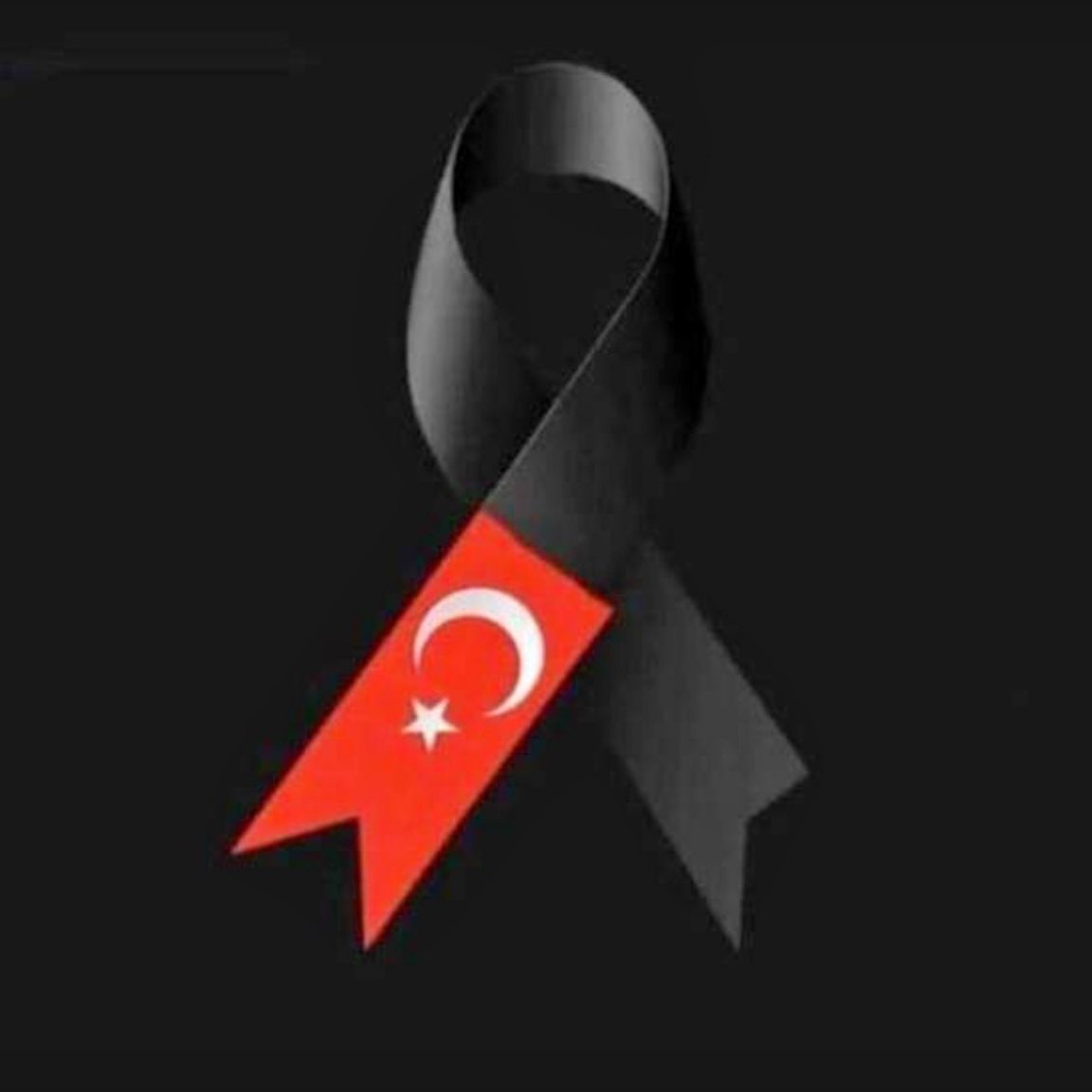 🇹🇷🤲🏻şehitlerimize ALLAHTAN rahmet diliyorum 
yakınlarına başsağlığı ve sabır diliyorum 
mekanları cennet olsun inşallah 

BAŞIN SAĞOLSUN TÜRKİYEM🤲🏻🇹🇷🤲🏻🇹🇷