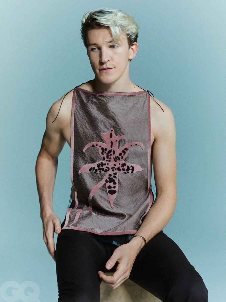 ewanmitchell_mx's tweet image. Hace un año 🌠

Ewan para GQ Man Of The Year 2024