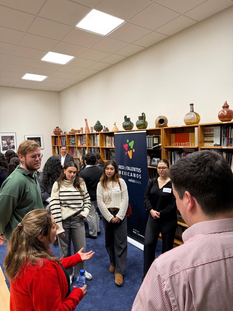 EmbChile Países Bajos tweet media