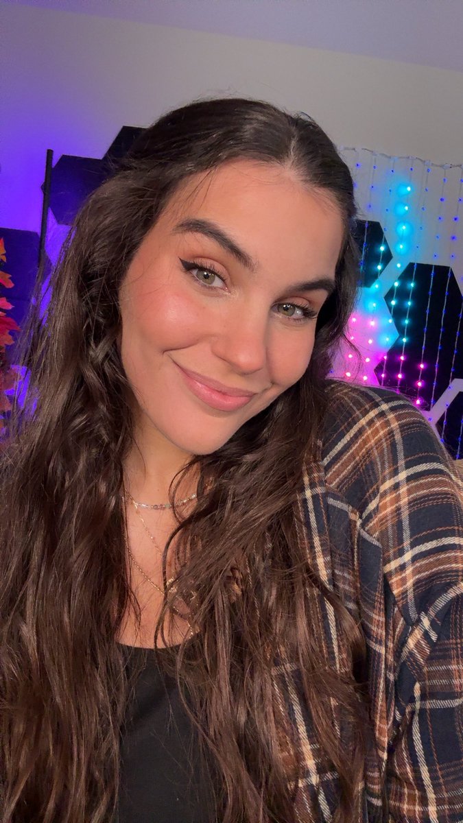 Happy Veterans Day!

No work means 10 hour stream!! Gotta kick some Bloodborne ass!🤍

twitch.tv/staceyrpg