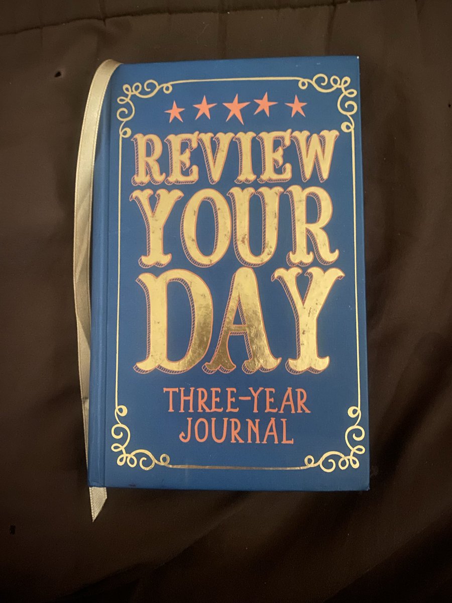87staplez's tweet photo. In January it’ll be about 3 years on twitter,
I plan to leave and use this book as a substitute for the next 3 years.

Thank you for connecting and sharing your art,music and thoughts it helped me alot,
I hope we all have peaceful and happy holidays til then and I’m glad we met❤️ https://t.co/QSngY9puUa