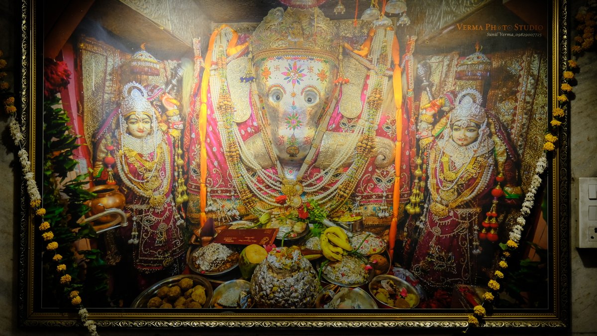 rajpurohit's tweet photo. Jai Shri Ganesh Ji
We Hindus recognize Lord Ganesh as the god of auspicious beginnings
Believe it's fitting for my first post while also on my current trip to India with my beloved grandparents during Ganesh Chaturthi 
One of my familys favorite Jodhpur ancestral mandirs https://t.co/MnRD3Pq4TT