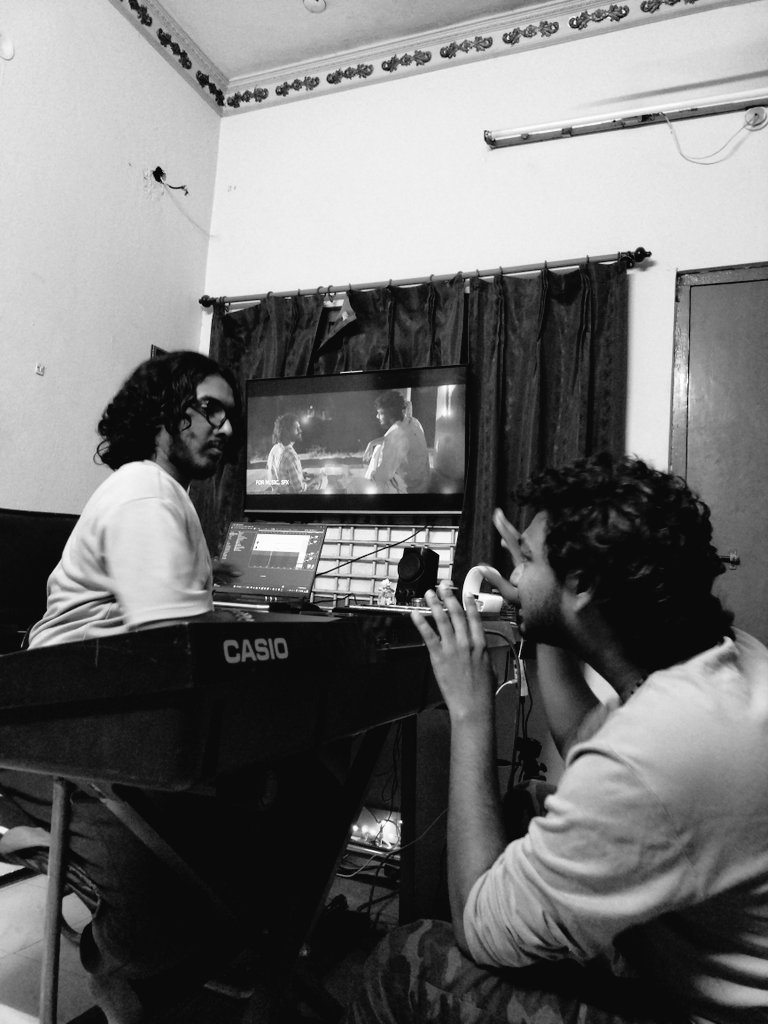 maniprince76's tweet image. Background Score work BTS of #Virgo 🪕🎹

With @4kords ♥️