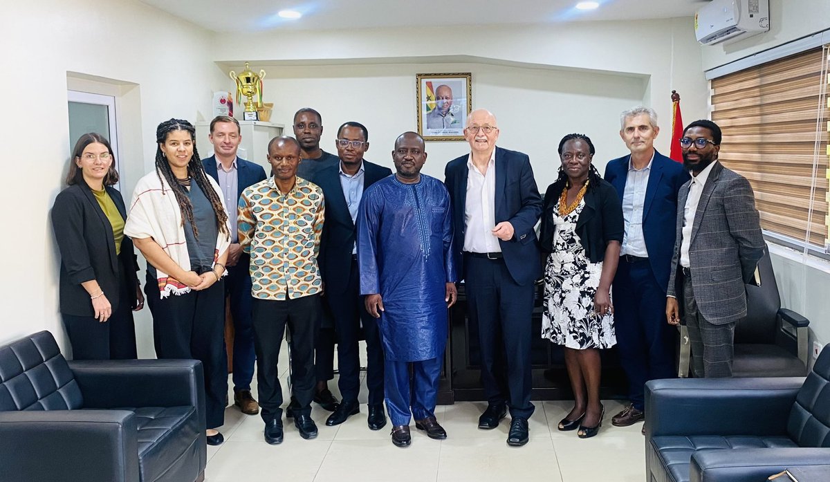 UdoBullmann's tweet photo. Thank you @FesGhana for organising this fruitful exchange on EU-Ghana trade relations and trade barriers with Chief Director Noah Tumfo of @MotiGhana https://t.co/umfDJV4F3u