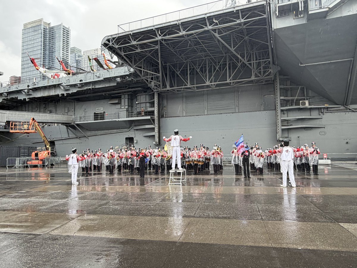 HCBandDirector's tweet photo. See the Red Devil Marching Band today in the NYC Veteran’s Day Parade: https://t.co/s4KjWW0B6Q https://t.co/4uKfLH3LGh