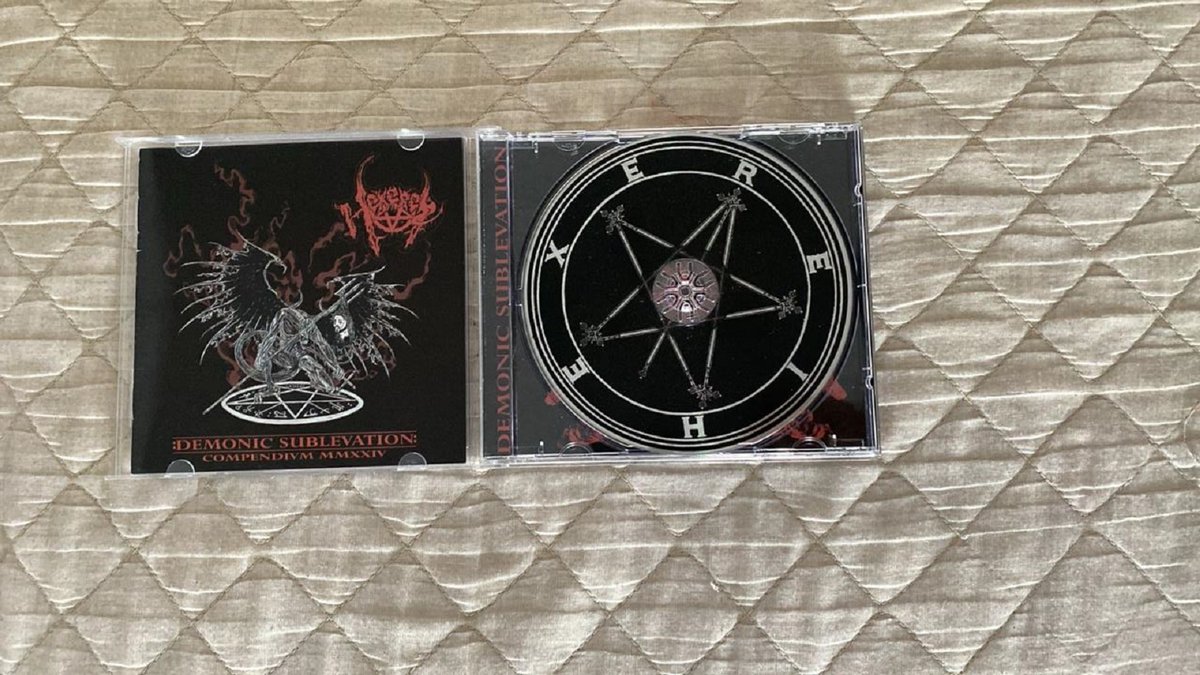 Otra edicion mas

Hexerei - Demonic Sublevation (Compendivm MMXXIV) - CD - Booklet de 12 paginas

14 blasfemos temas de black death metal 

$ 150.00 mas envió 

Igual promocion Noviembre y Diciembre