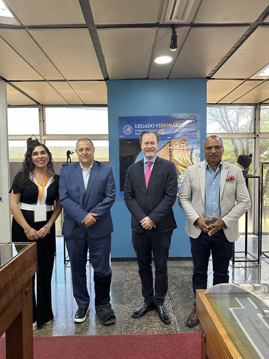 Como parte del fortalecimiento de la alianza estrategia CLAD-OECD, nuestro secretario general se reunió con 
 <a href="/JAArdavin/">José Antonio Ardavín</a> José Antonio Ardavín, jefe de la División para América Latina y el Caribe de la <a href="/OECD/">OECD ➡️ Better Policies for Better Lives</a>, en el Banco Central de Paraguay, para discutir la agenda conjunta 2026.