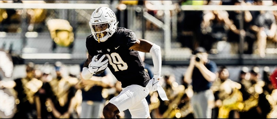 Blessed to receive an offer from the University of Central Florida <a href="/UCF_Football/">UCF Football</a>! <a href="/247Sports/">247Sports</a> <a href="/ChadSimmons_/">ChadSimmons</a> <a href="/JonSantucci/">Jon Santucci</a> <a href="/adamgorney/">Adam Gorney</a> <a href="/HarrisNOFLYZONE/">Brandon Harris Sr.</a> <a href="/CoachBeckton/">Sean Beckton</a> <a href="/EauGallieHC/">Coach Sands</a> <a href="/XavierXEL11/">Xavier Lherisse</a> <a href="/mannylherisse/">Manny Lherisse</a> #bEGreat #EGscholarshipfactory