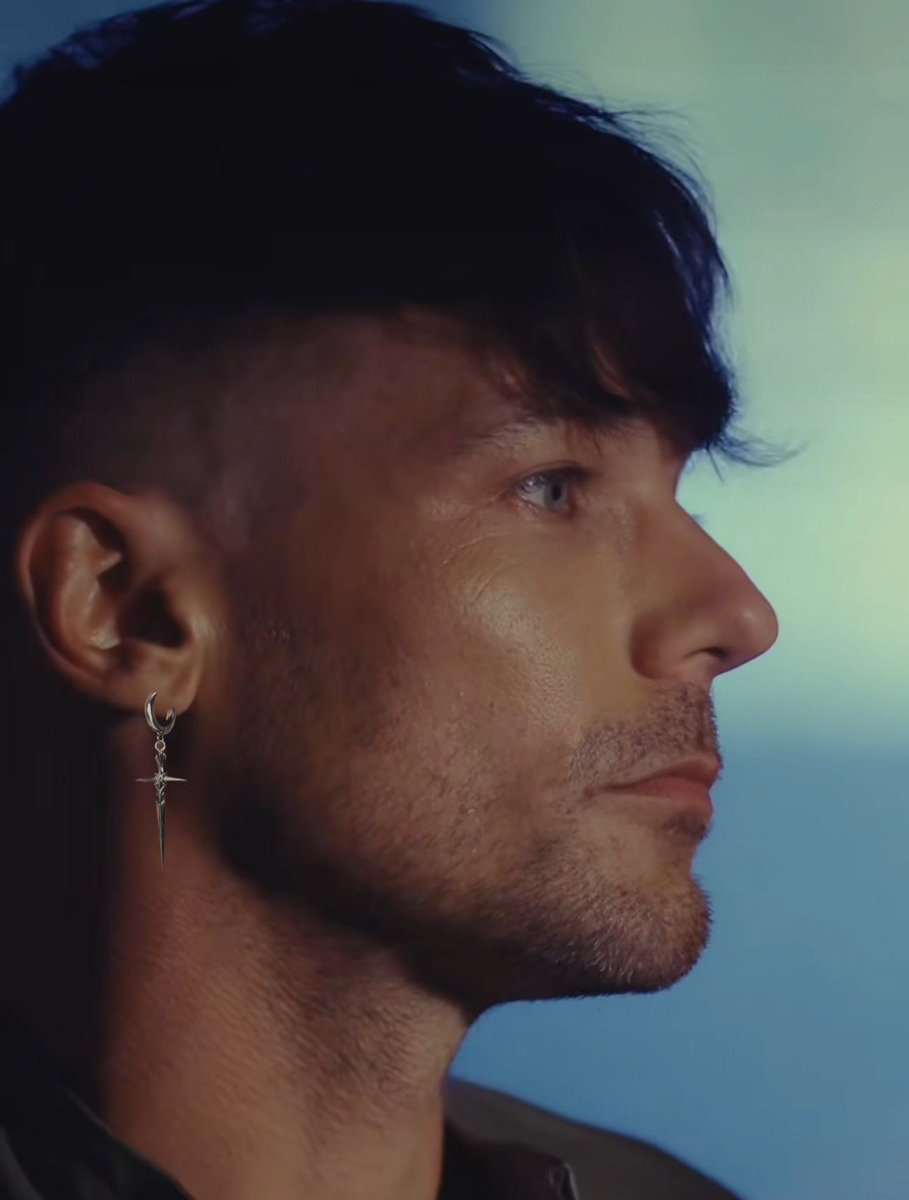 delulourry's tweet image. GUYS I FIXED IT